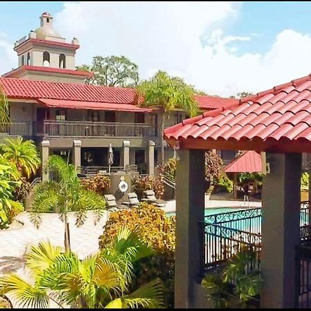 Red Roof Inn Plus & Suites Tampa Kültér fotó