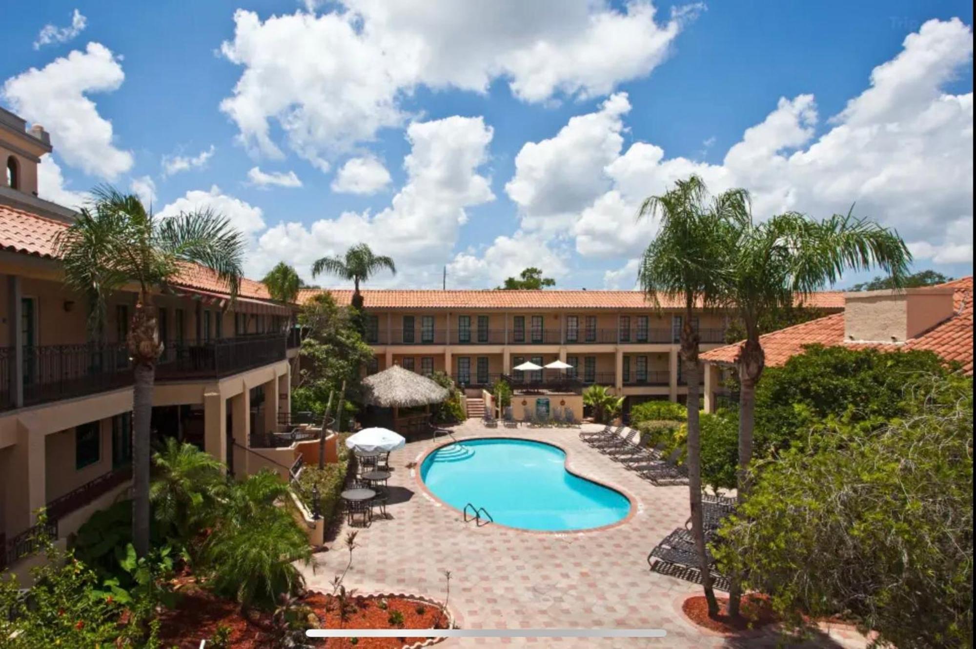 Red Roof Inn Plus & Suites Tampa Kültér fotó