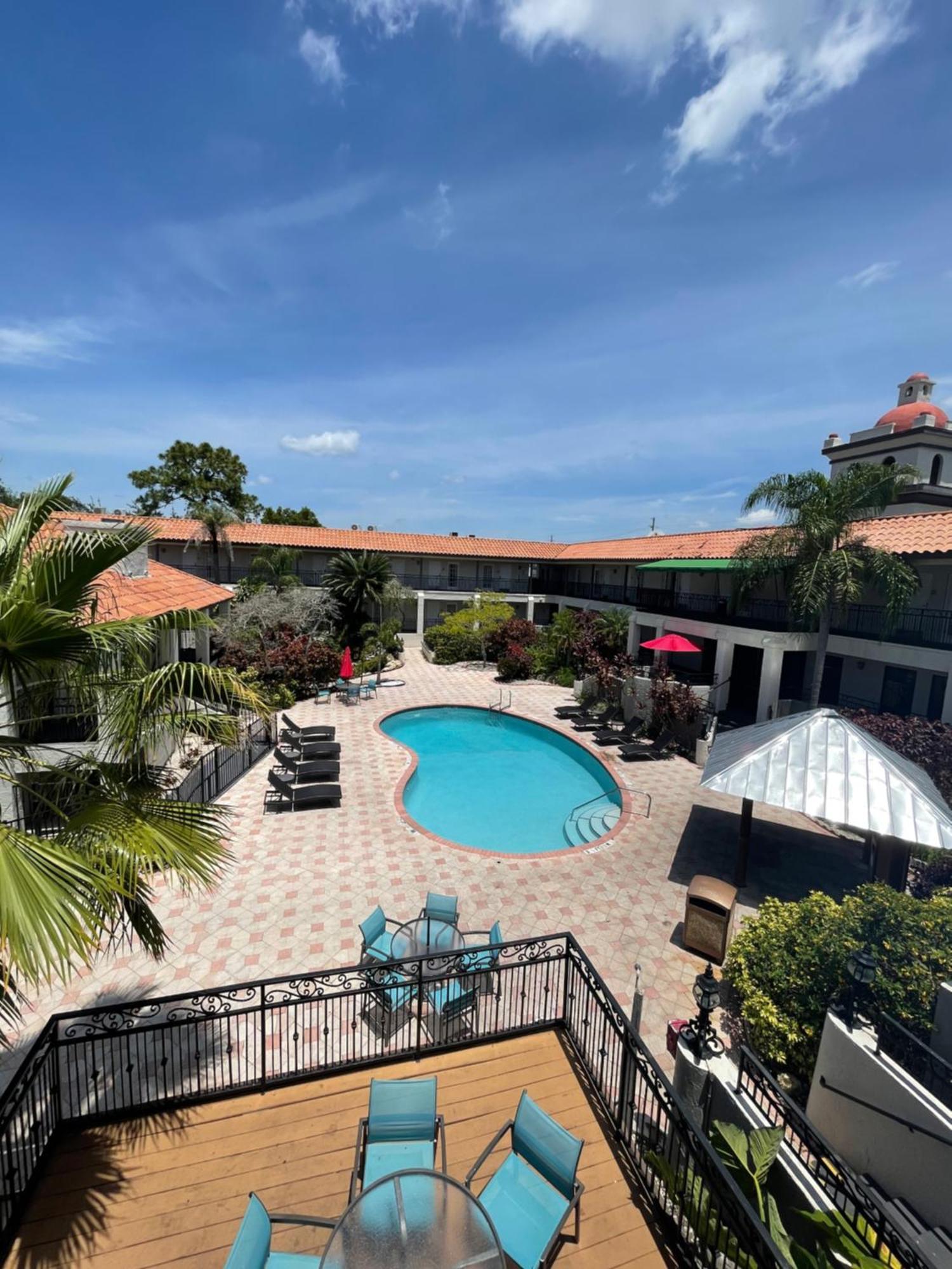 Red Roof Inn Plus & Suites Tampa Kültér fotó