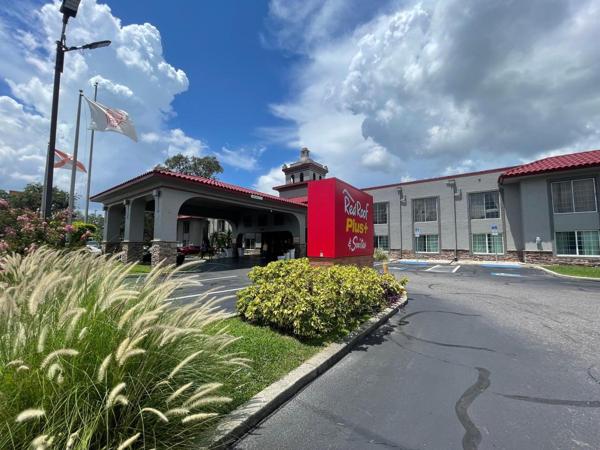 Red Roof Inn Plus & Suites Tampa Kültér fotó